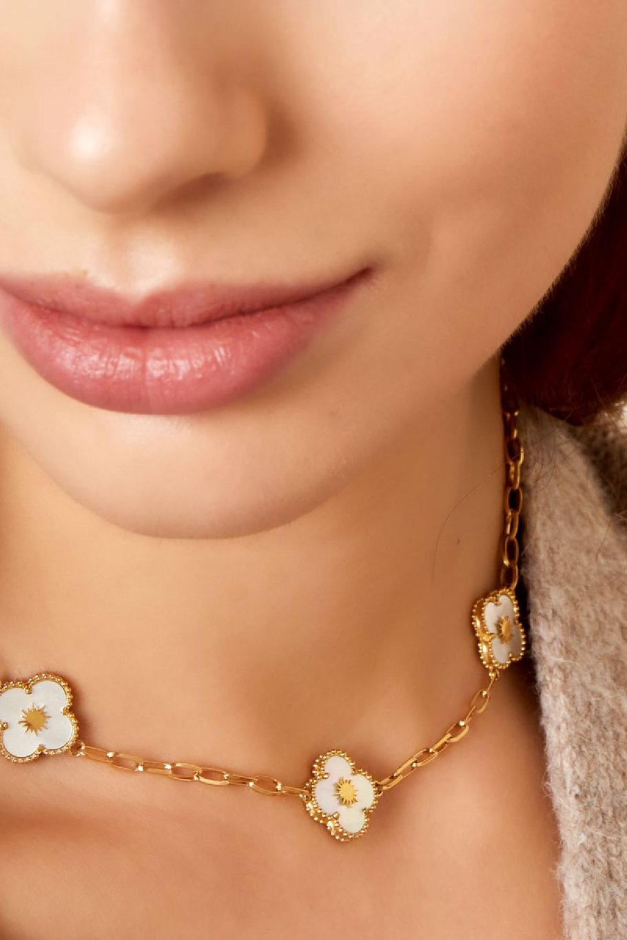 Necklace 3 flowers Gold Color Stainless Steel Picture4